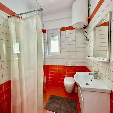Ell Apartment Sarande